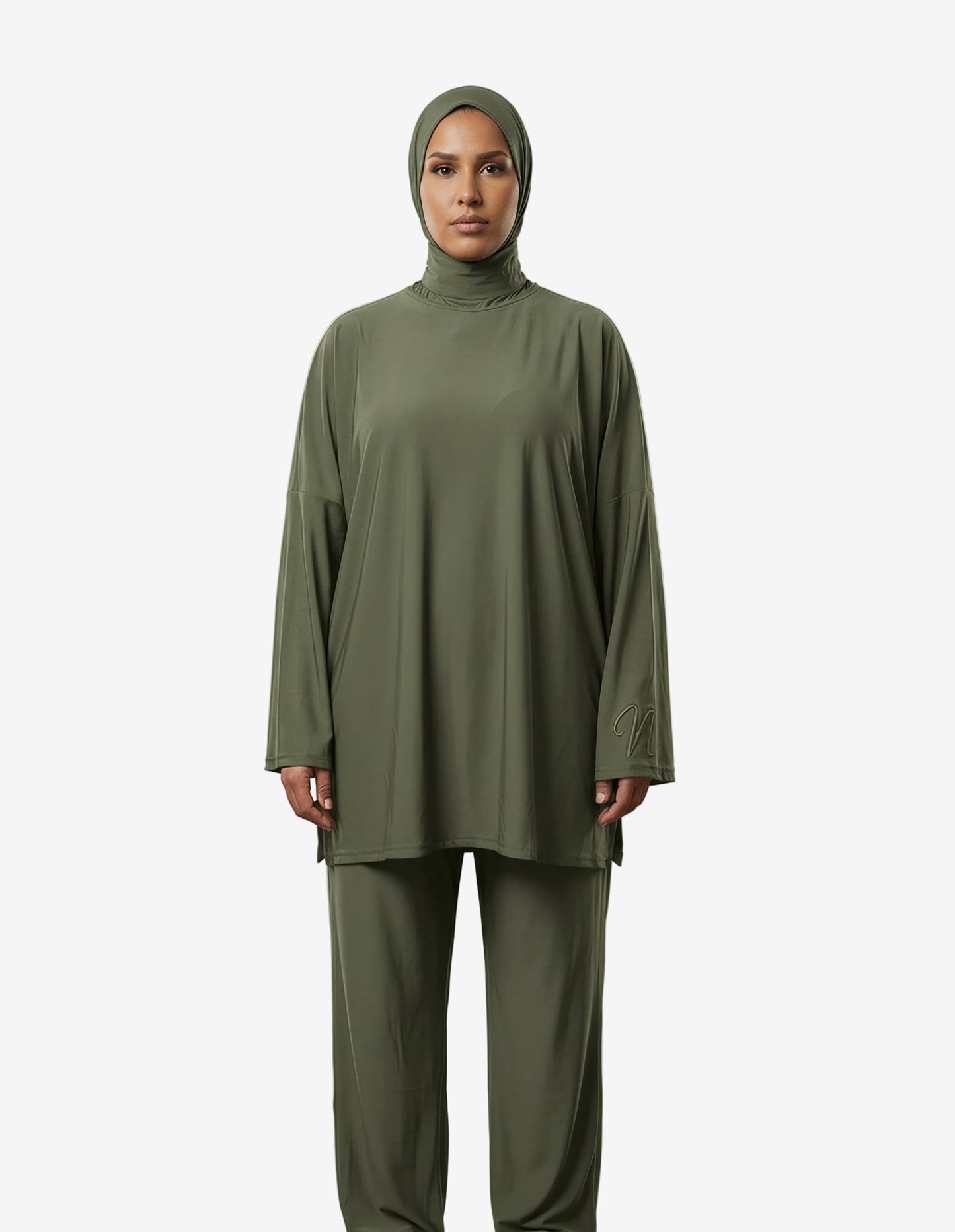 Femme en tenue de bain burkini modeste 3 pièces vert avec hijab intégré - vêtement de natation couvrant