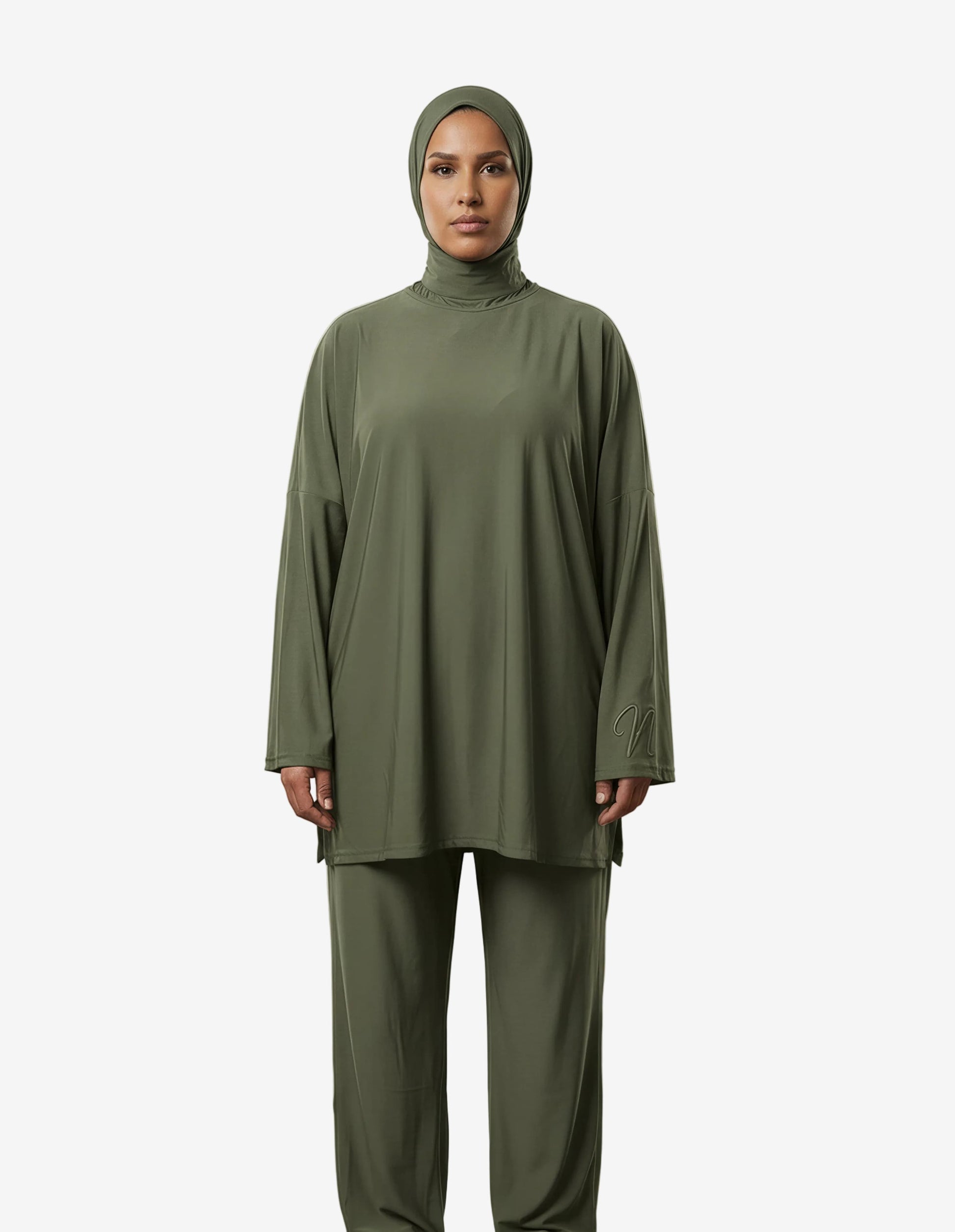 Femme en tenue de bain burkini modeste 3 pièces vert avec hijab intégré - vêtement de natation couvrant